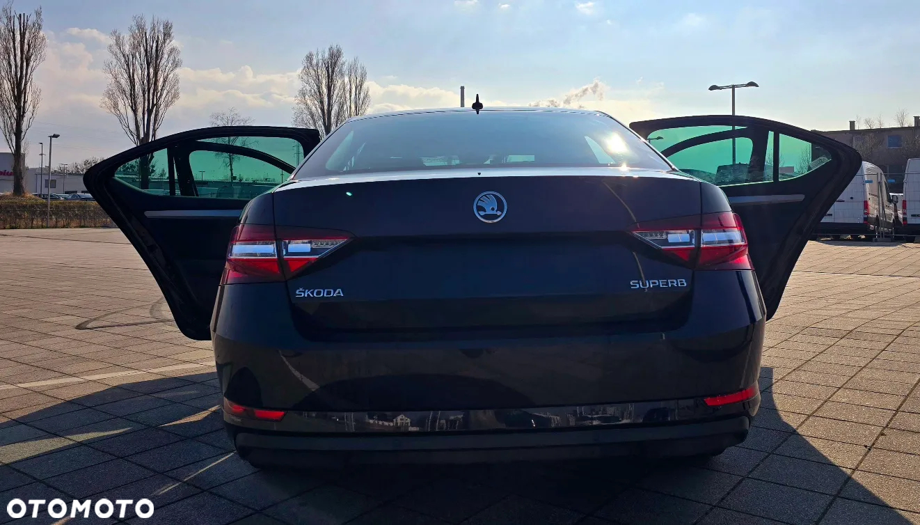 Skoda Superb 2.0 TDI Style DSG7 - 17