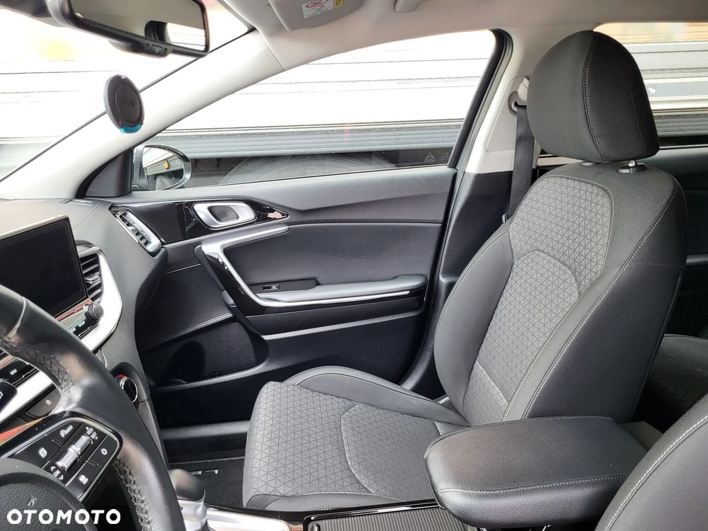 Kia Ceed 1.6 GDI PHEV XL DCT - 24