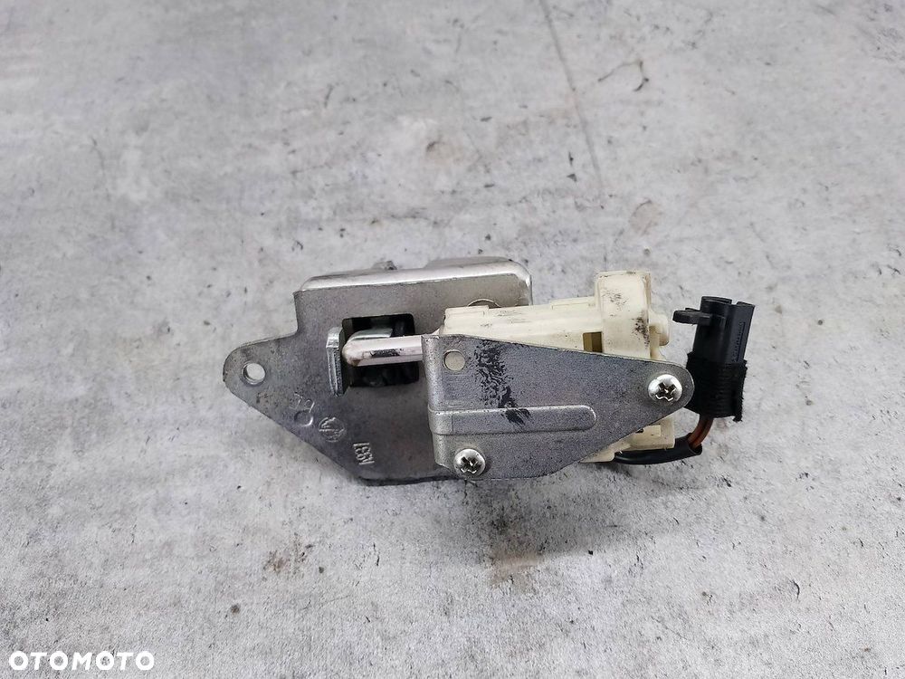 ZAMEK KLAPY ALFA ROMEO GT II - 5