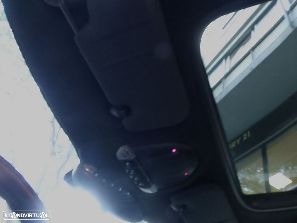 MINI 3 Portas Cooper D - 16