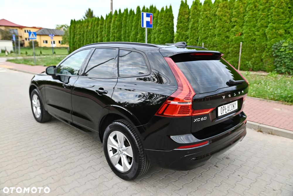 Volvo XC 60 B4 D AWD Geartronic Momentum Pro - 12