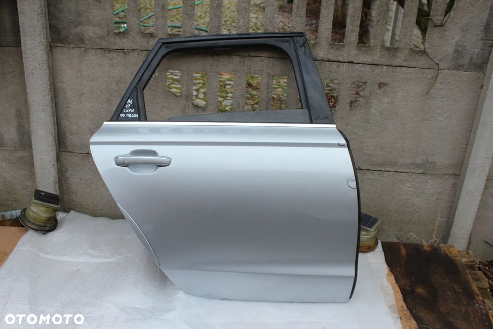 DRZWI TYLNE PRAWE AUDI A6 C7 AVANT AUDI ALLROAD LX7W 2015