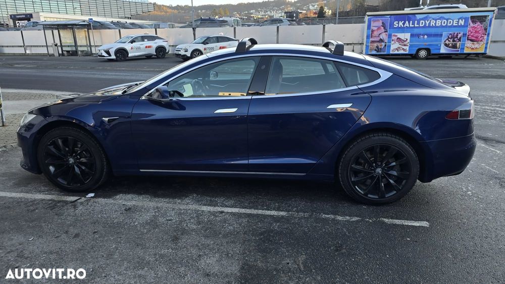 Tesla Model S 85D Allradantrieb Performance - 11