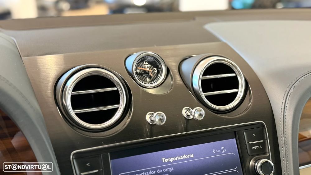 Bentley Bentayga V6 Hybrid - 24