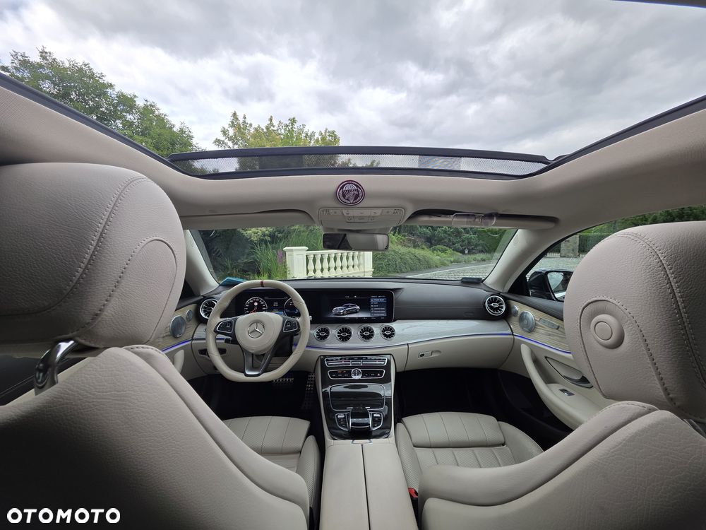 Mercedes-Benz Klasa E 220 d 4-Matic 9G-TRONIC - 10