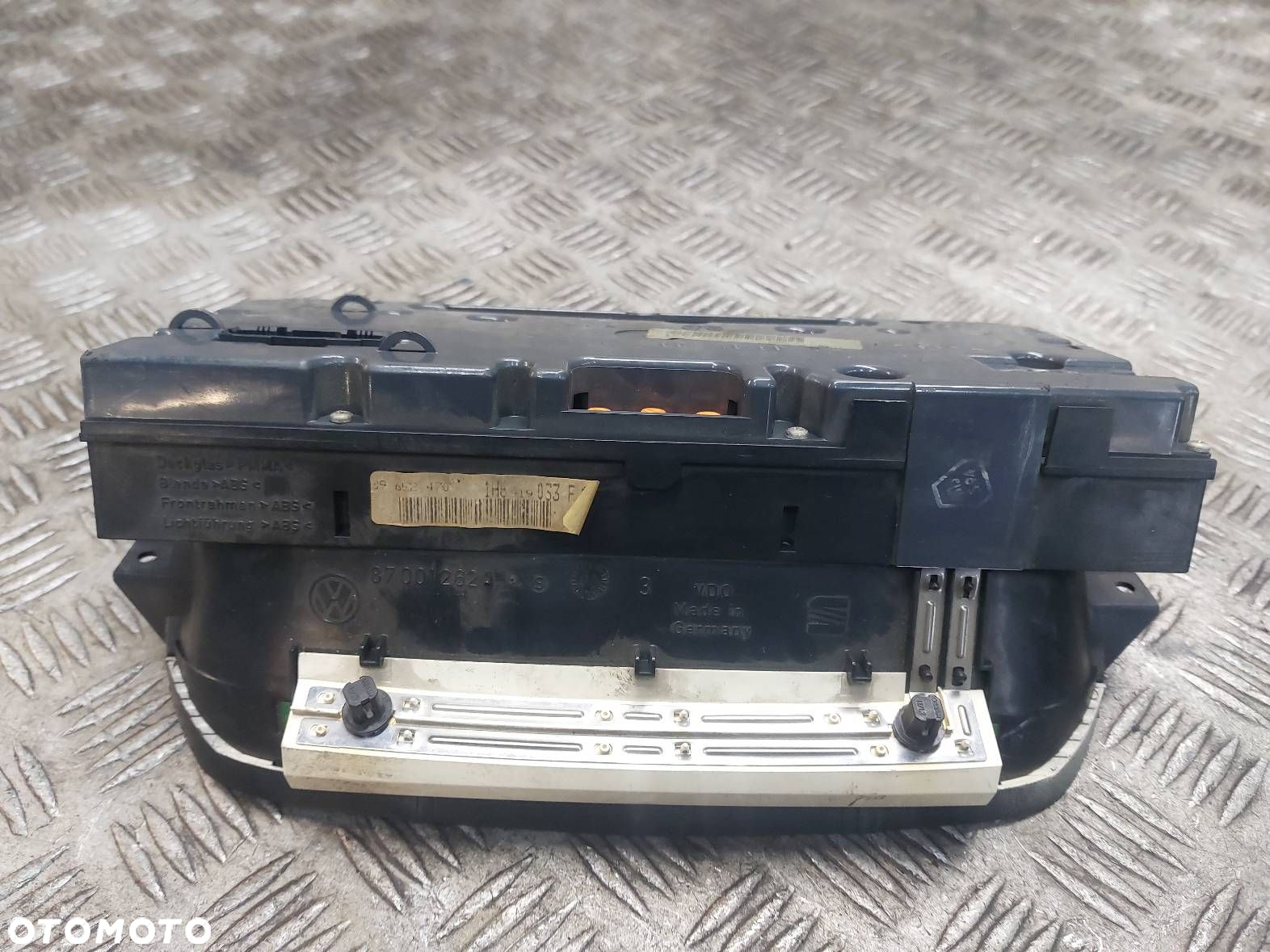 LICZNIK ZEGARY VW GOLF III 2.0 8V 1H6919033F - 6