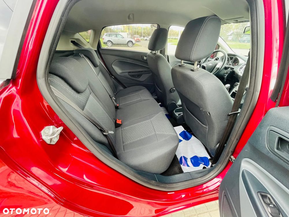 Ford Fiesta 1.6 Ti-VCT Titanium - 16