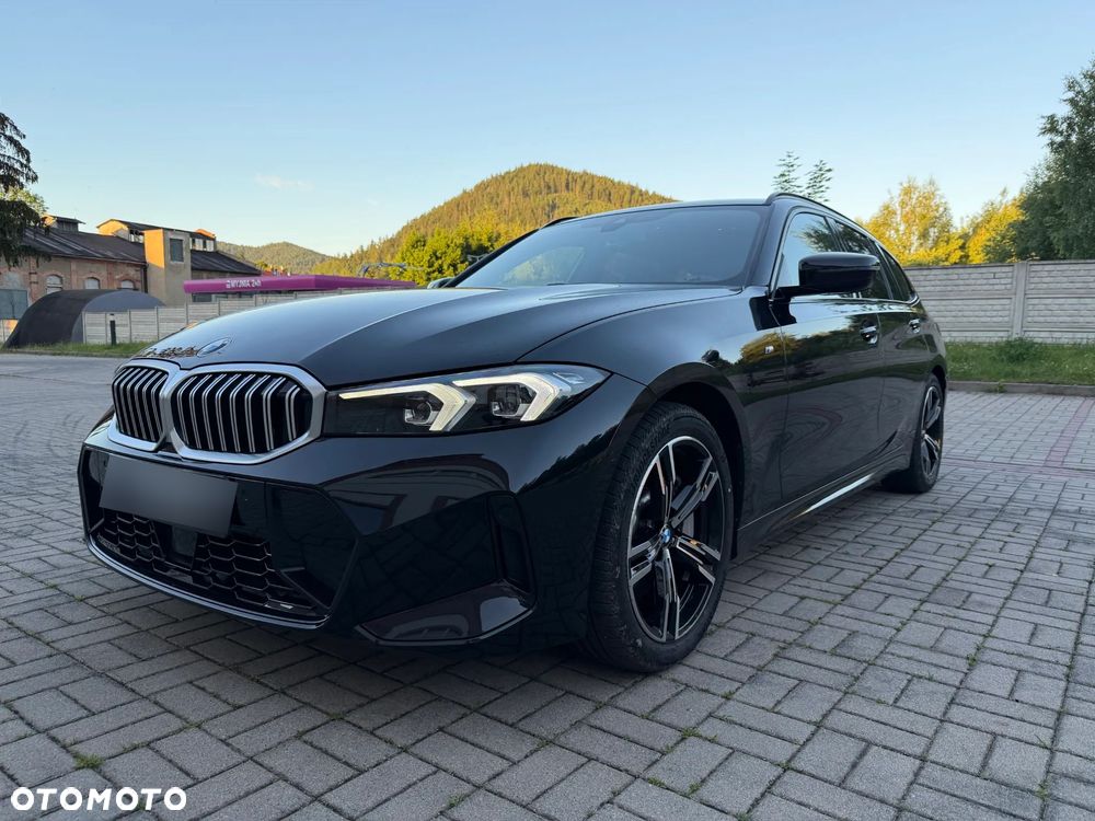 BMW Seria 3 330i xDrive M Sport - 1