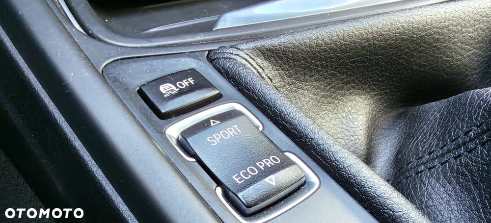 BMW Seria 3 316i Sport Line - 27