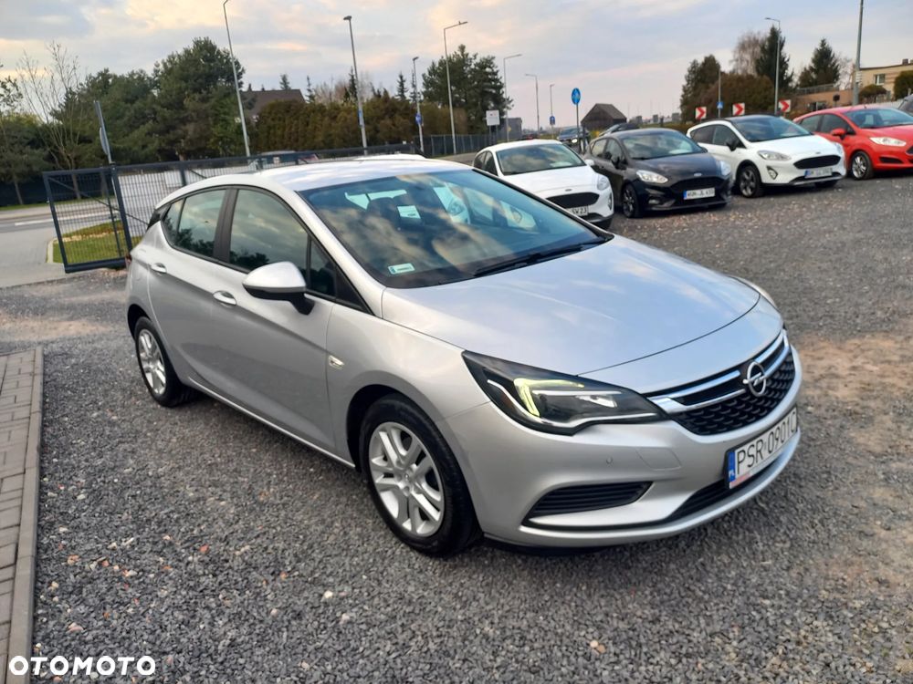 Opel Astra 1.6 CDTI Enjoy - 9
