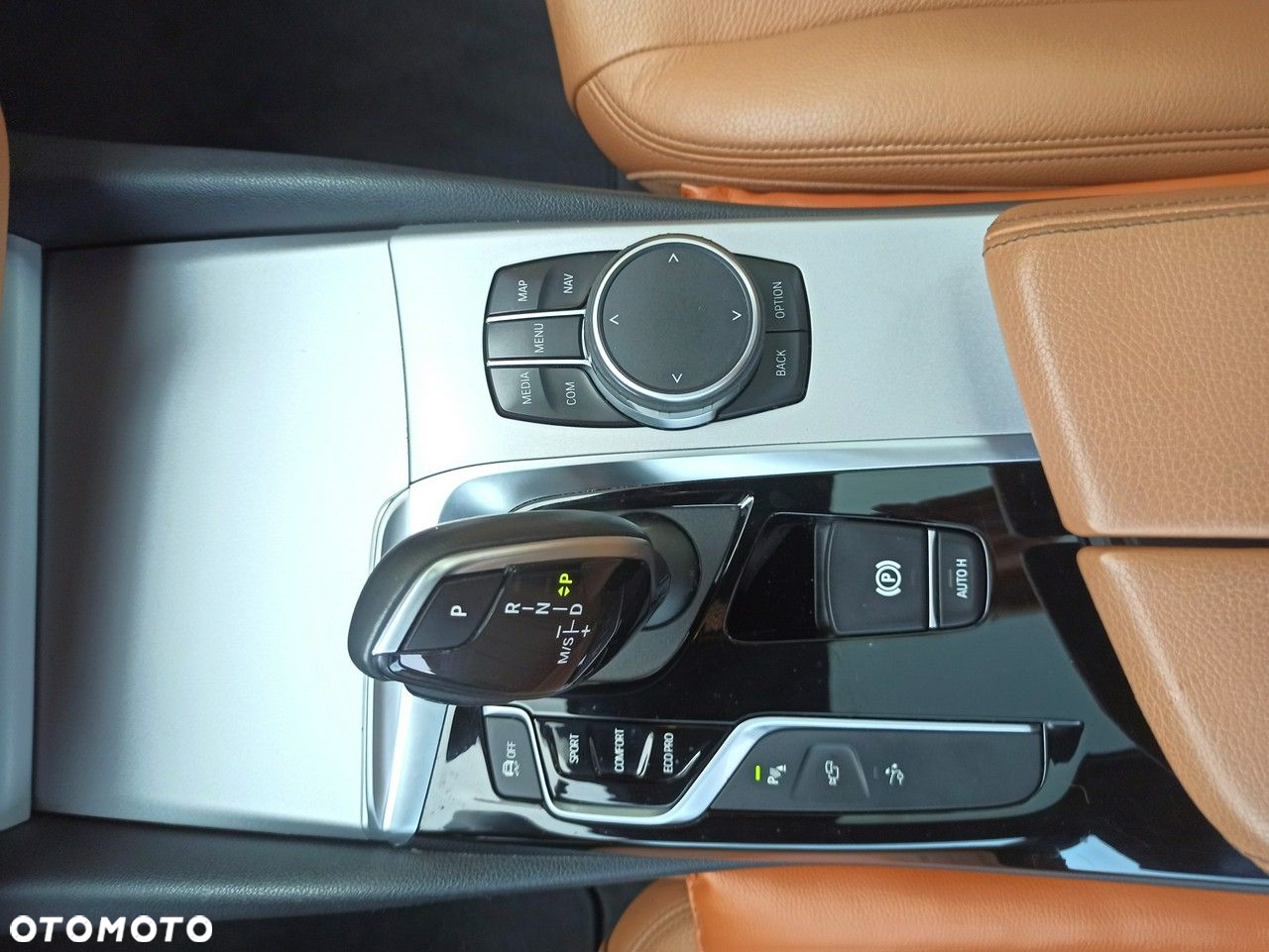 BMW 6GT - 18