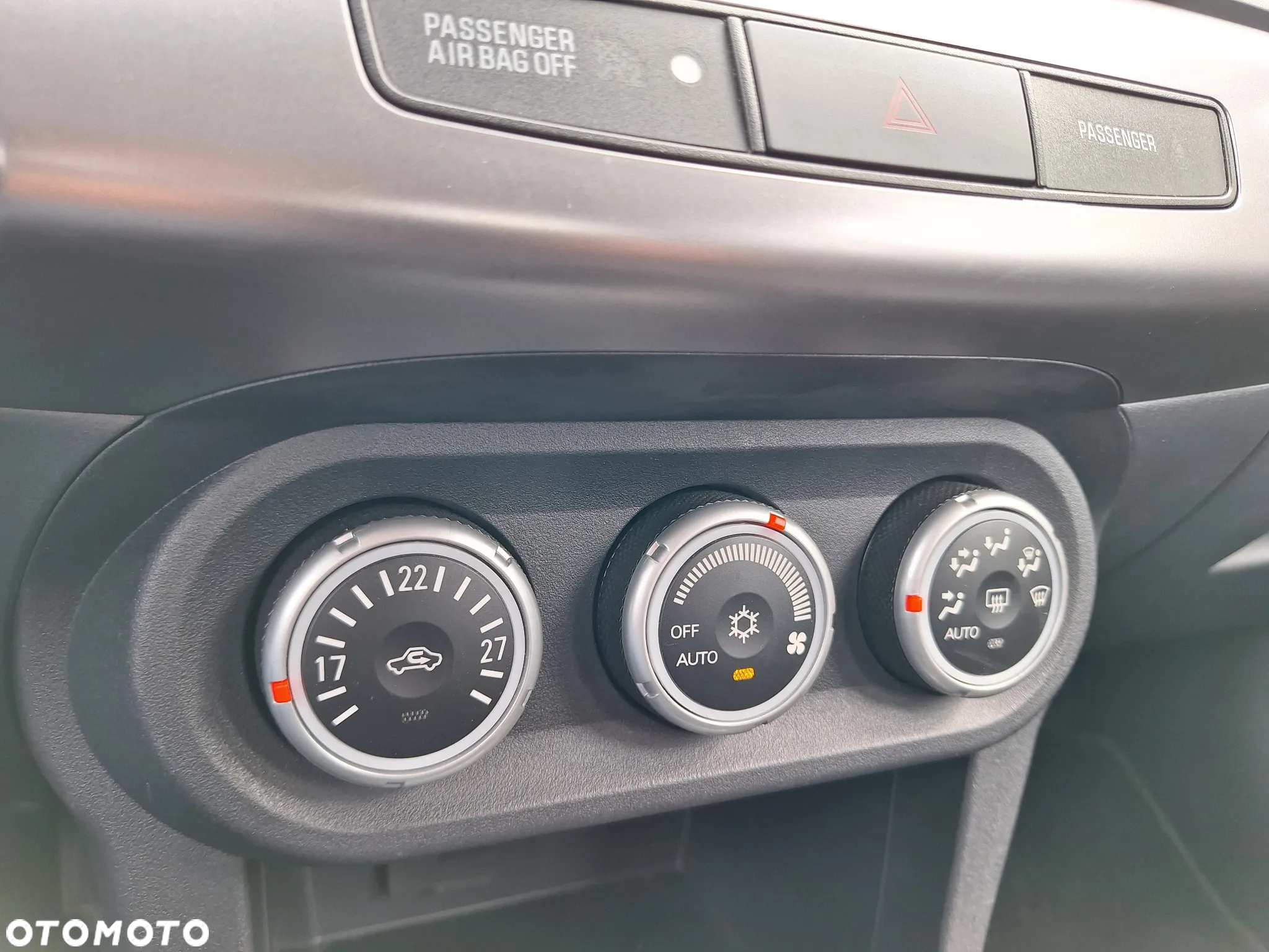Mitsubishi Lancer 1.8 Intense - 28