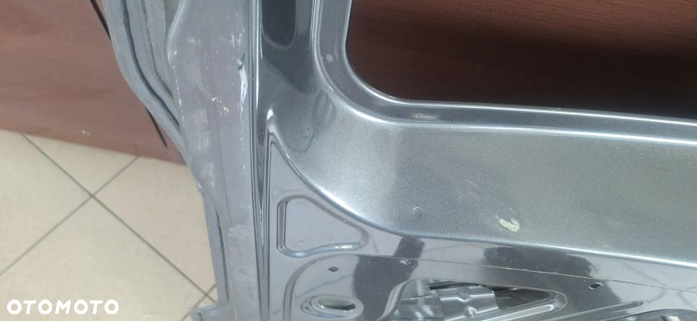 Volkswagen Caddy Klapa Bagażnika Tył Tylna 20- 2k7 - 29