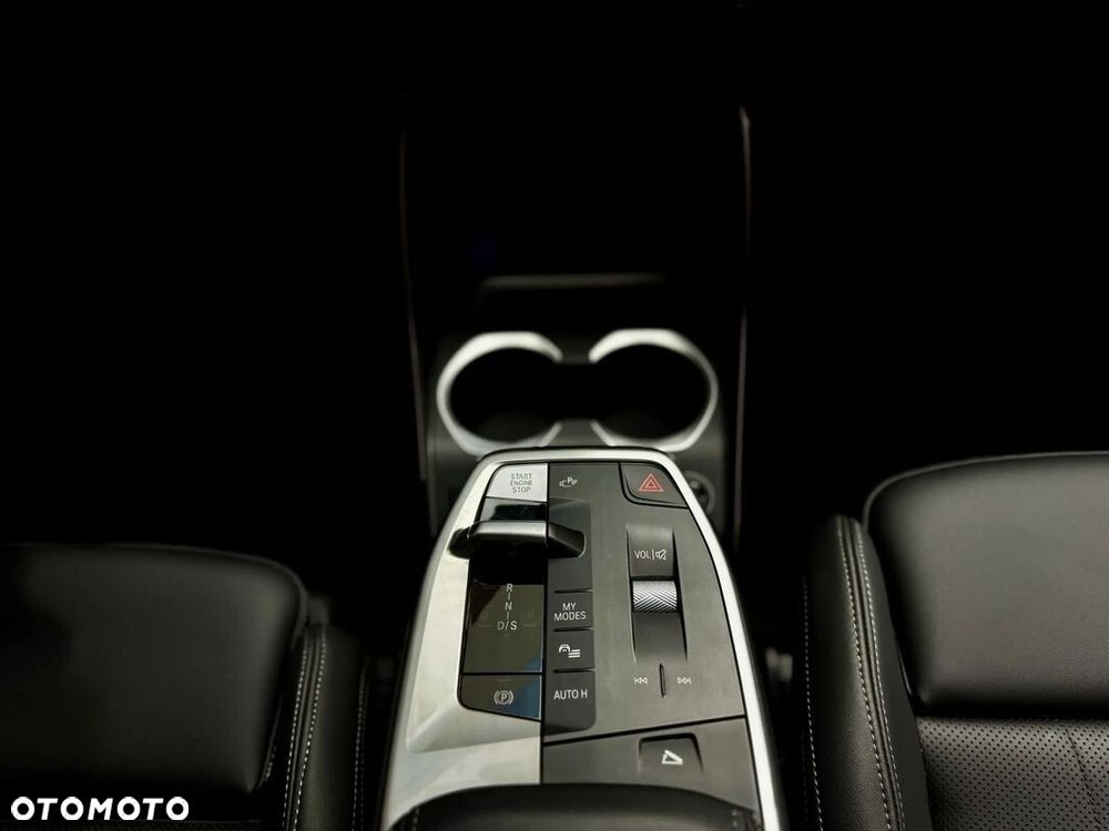 BMW X1 - 24