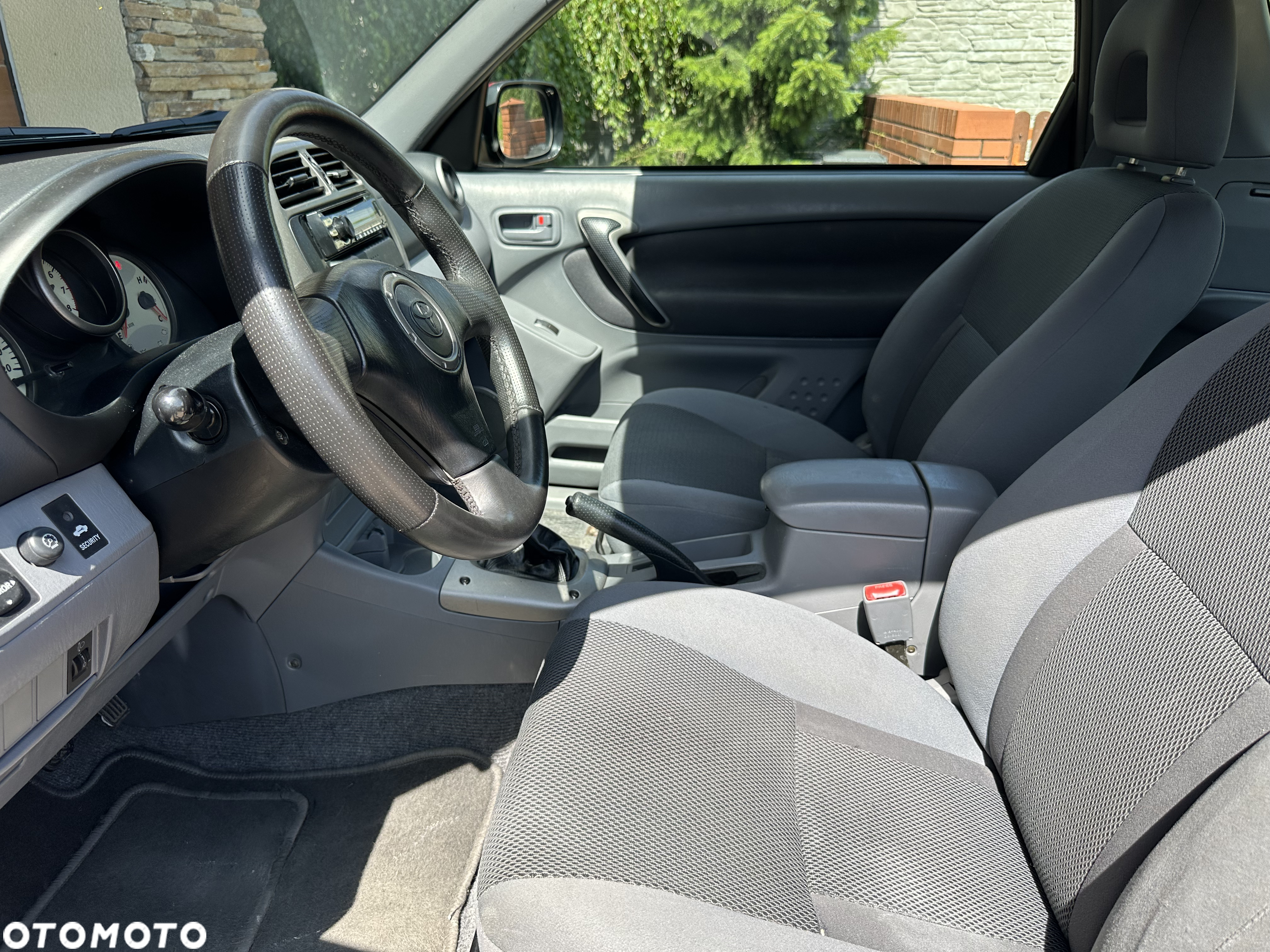 Toyota RAV4 1.8 VVT-i 4x2 - 7