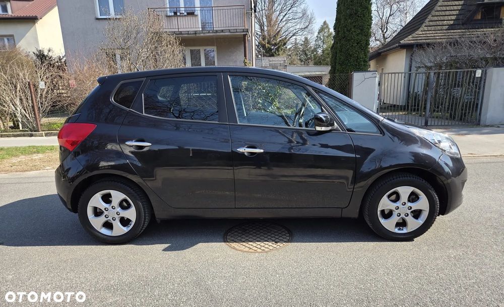 Kia Venga 1.4 Business Line - 10