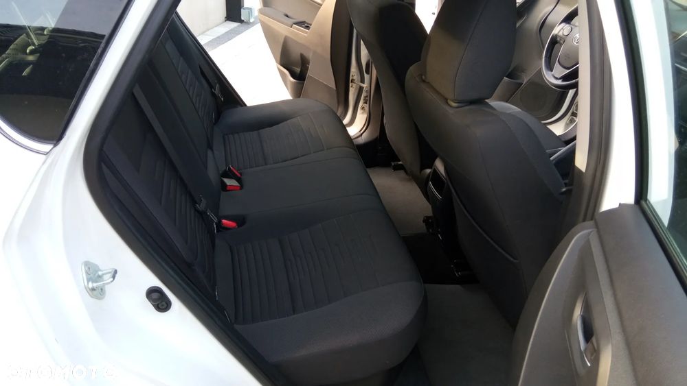Toyota Auris Hybrid 135 Premium - 18