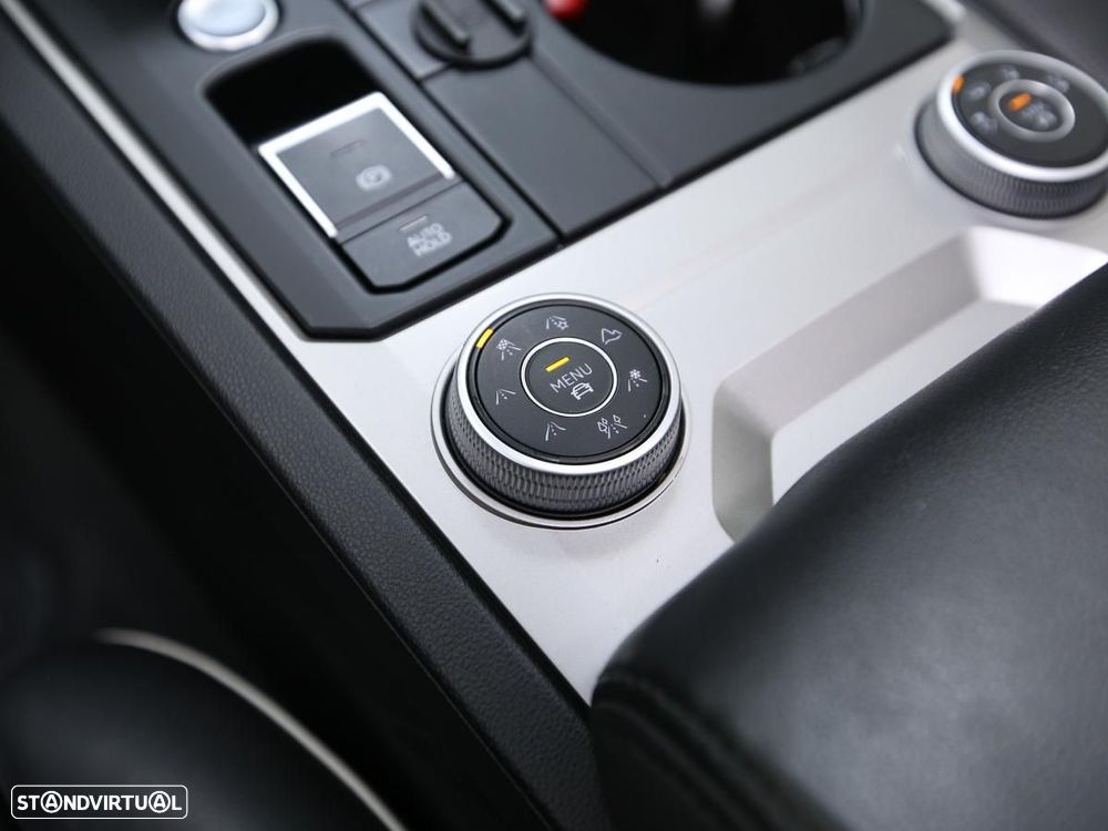 VW Touareg 3.0 TDI V6 Elegance - 27