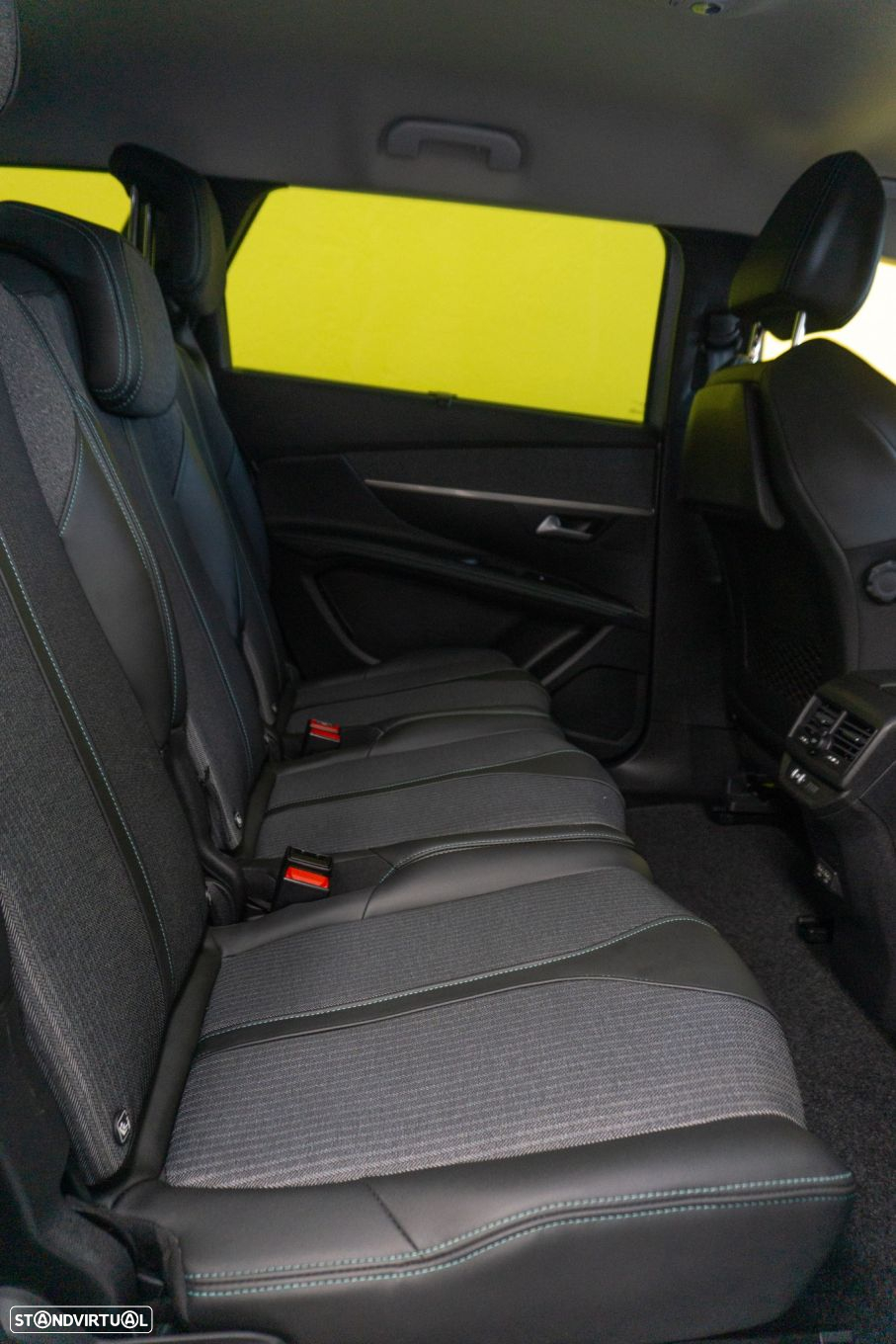 Peugeot 5008 1.2 PureTech Allure EAT8 - 19