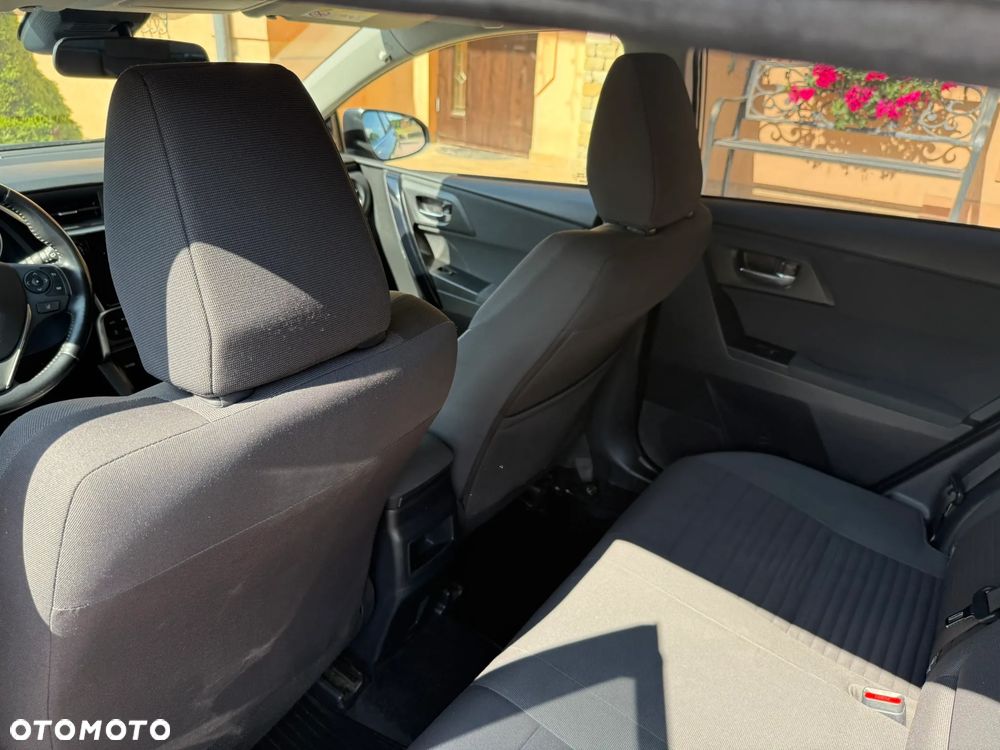 Toyota Auris - 25