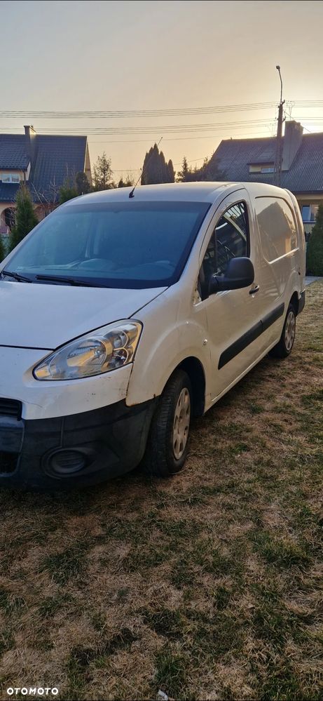 Peugeot Partner 1.6 HDI 2015r wersja long cały na części - 3