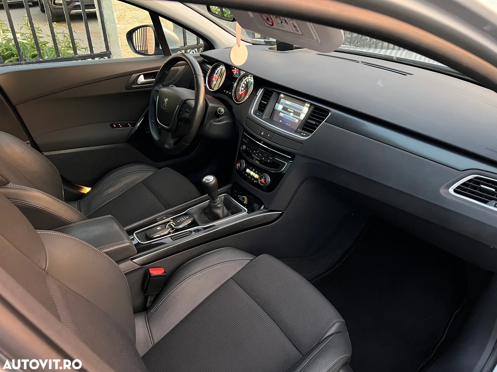 Peugeot 508 1.6 e-HDI FAP STT Active - 11