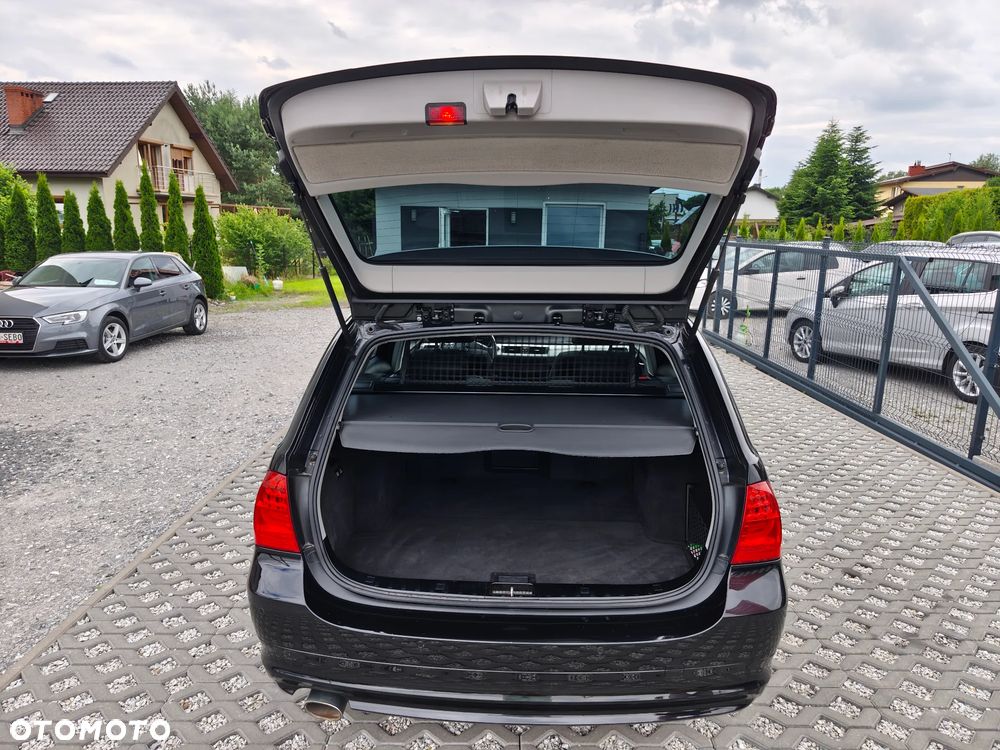 BMW Seria 3 318d DPF Edition Lifestyle - 25