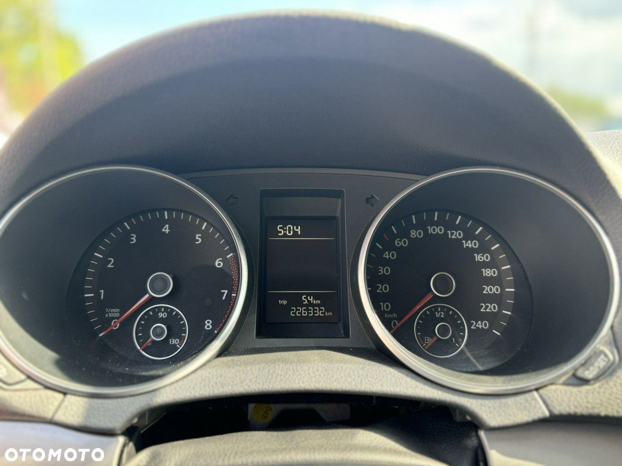 Volkswagen Golf - 16