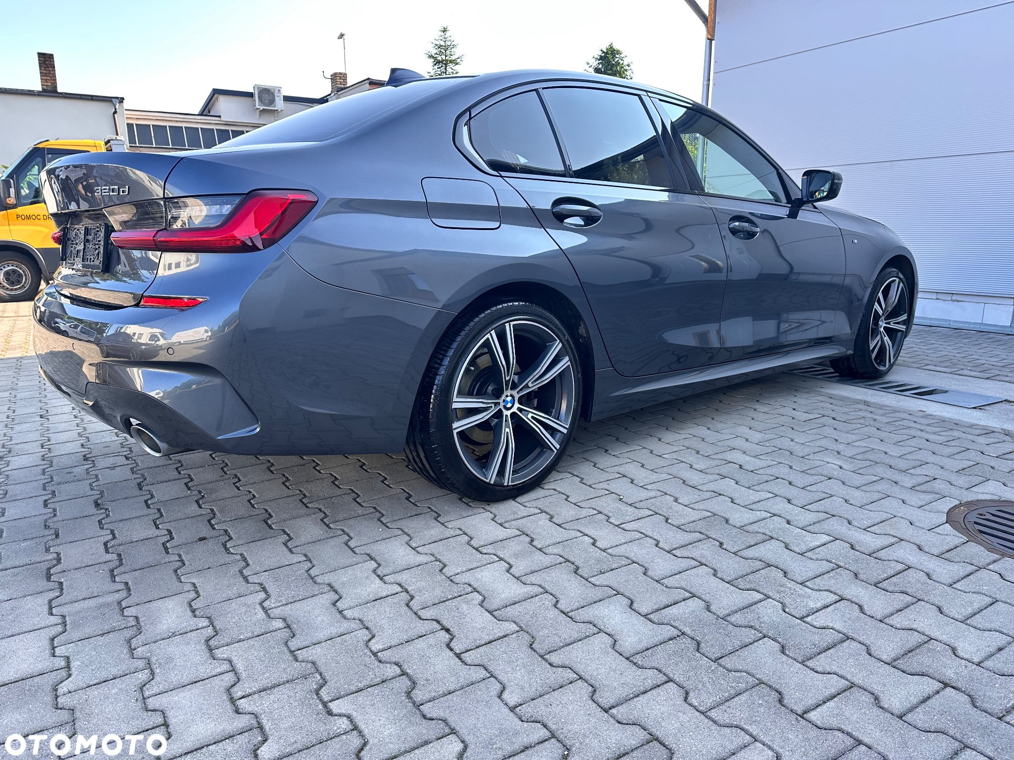 BMW Seria 3 320d xDrive Edition M Sport Shadow - 6