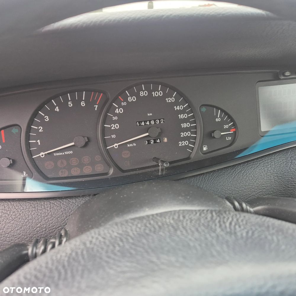 Opel Omega 2.0 CD - 10