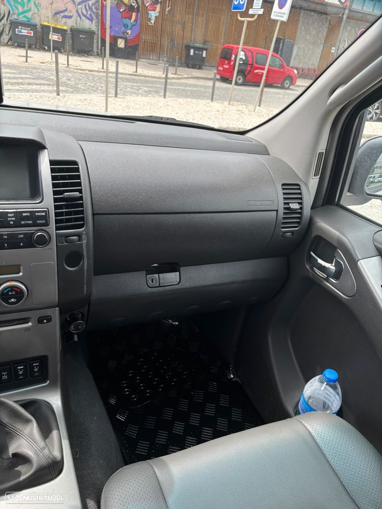 Nissan Pick Up Navara - 13
