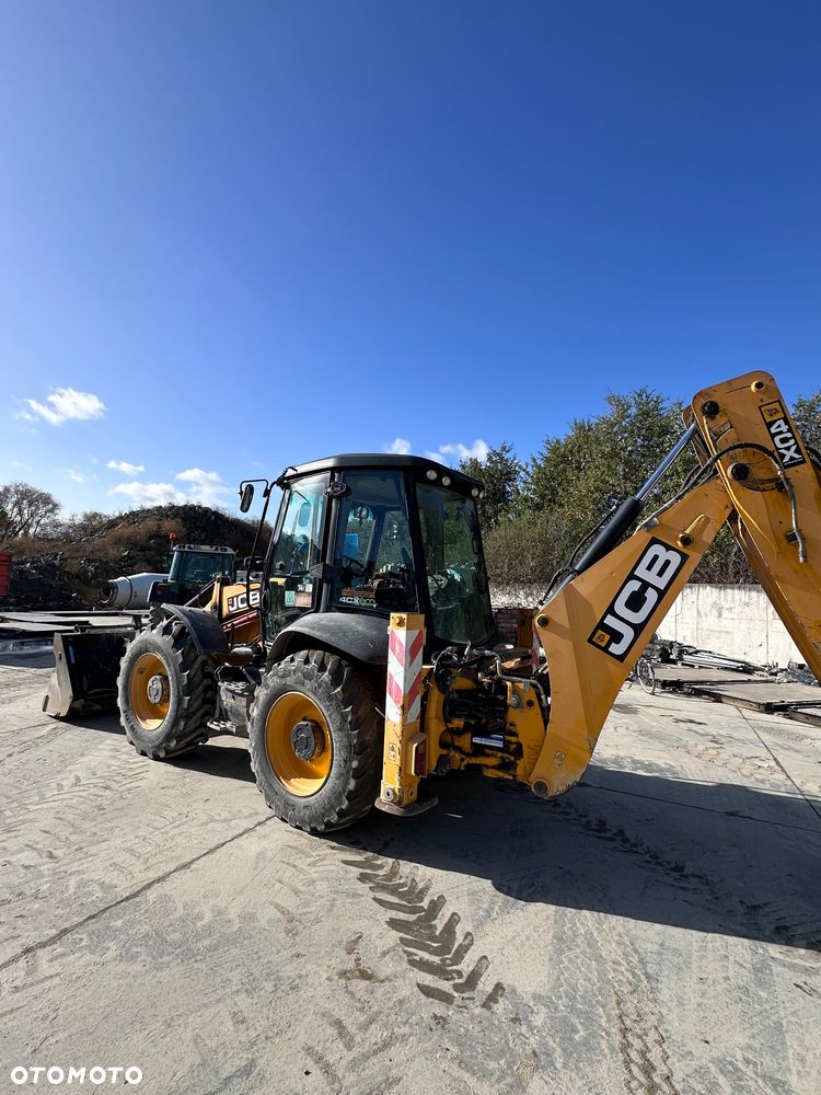 JCB 4CX - 1