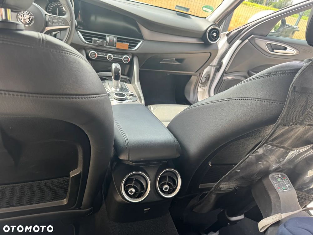 Alfa Romeo Giulia 2.0 Turbo Super - 19