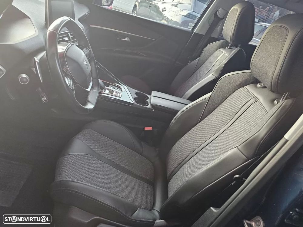 Peugeot 3008 1.6 Hybrid Allure Pack e-EAT8 - 8