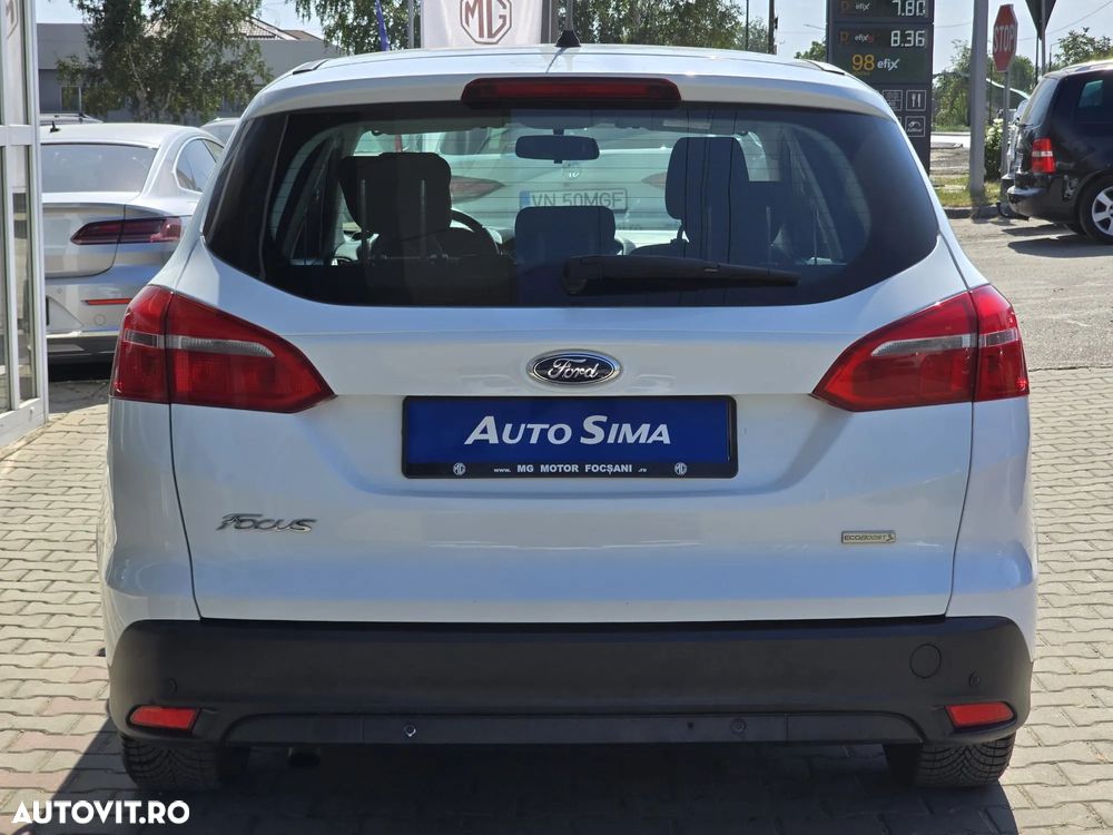 Ford Focus 1.0 EcoBoost Trend - 6