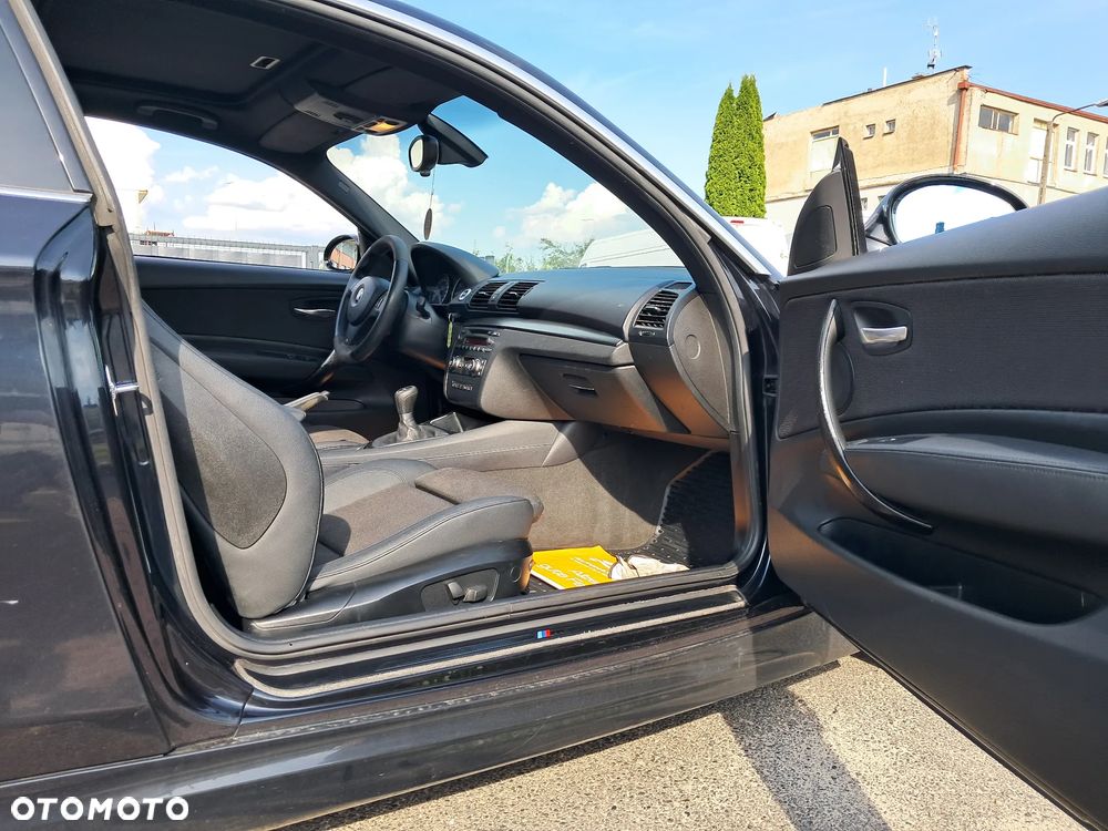 BMW Seria 1 118i Edition Sport - 12