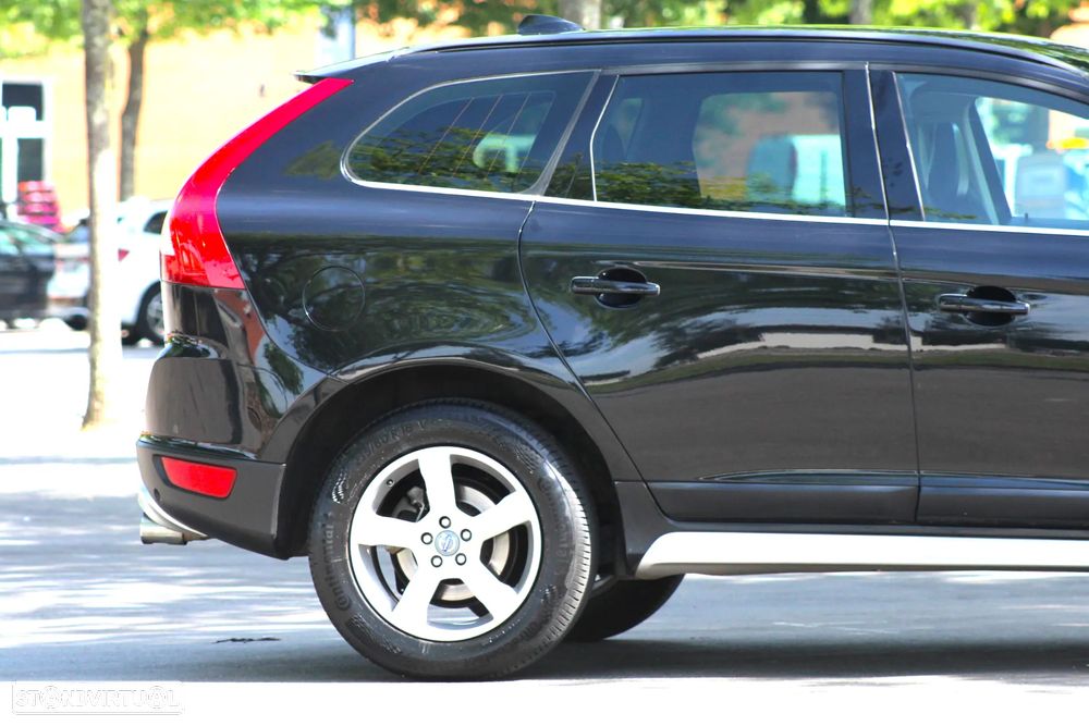 Volvo XC 60 2.0 D4 R-Design 139g Start/Stop - 8