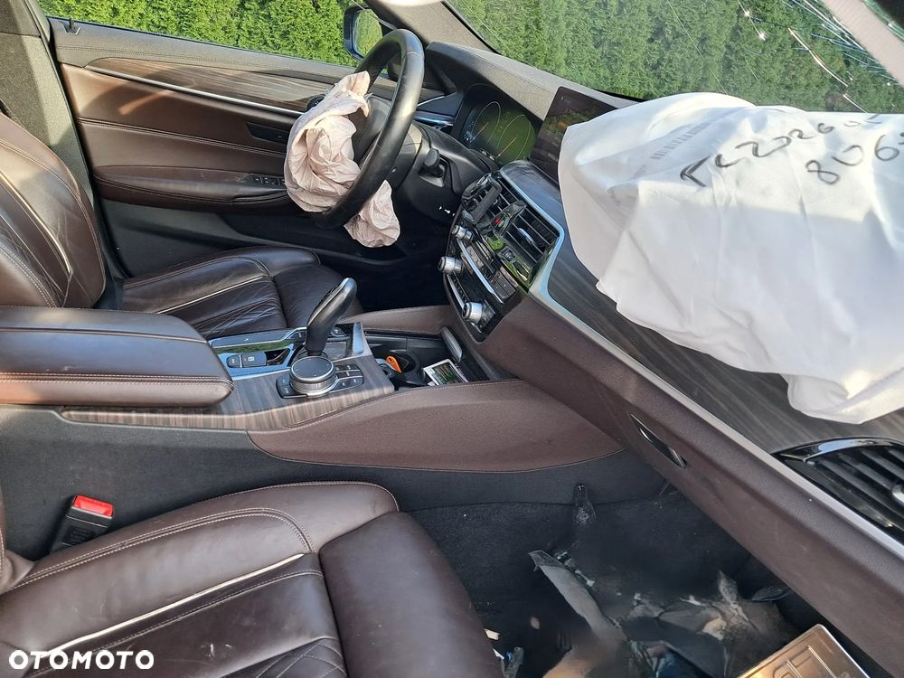 BMW Seria 5 520d Luxury Line - 8