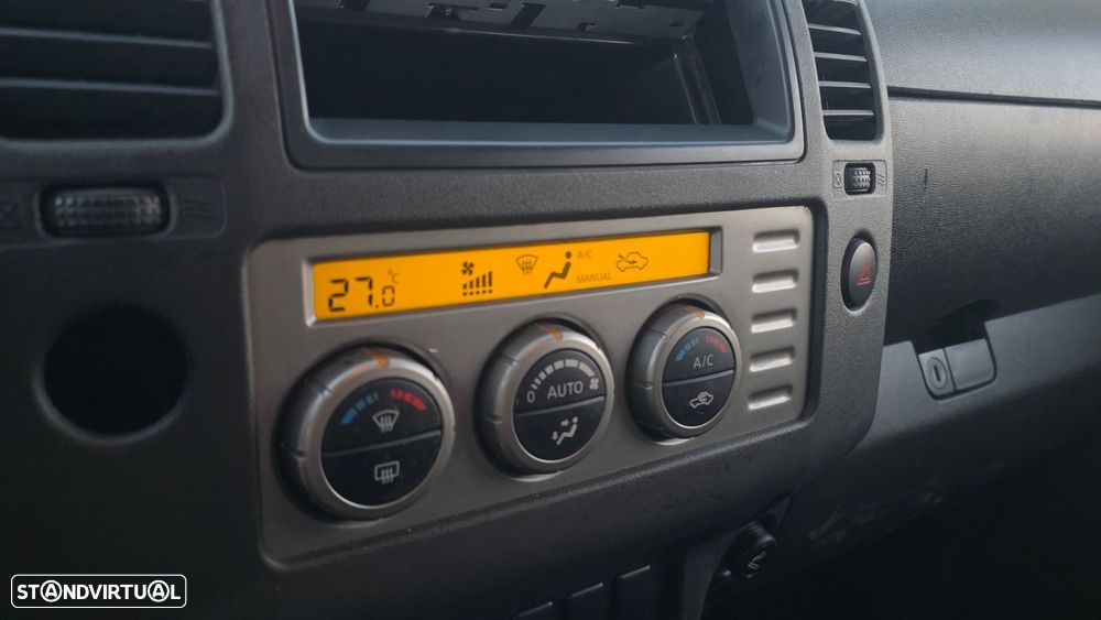 Nissan Navara 2.5 dCi CD SE Comf+C-C. - 20