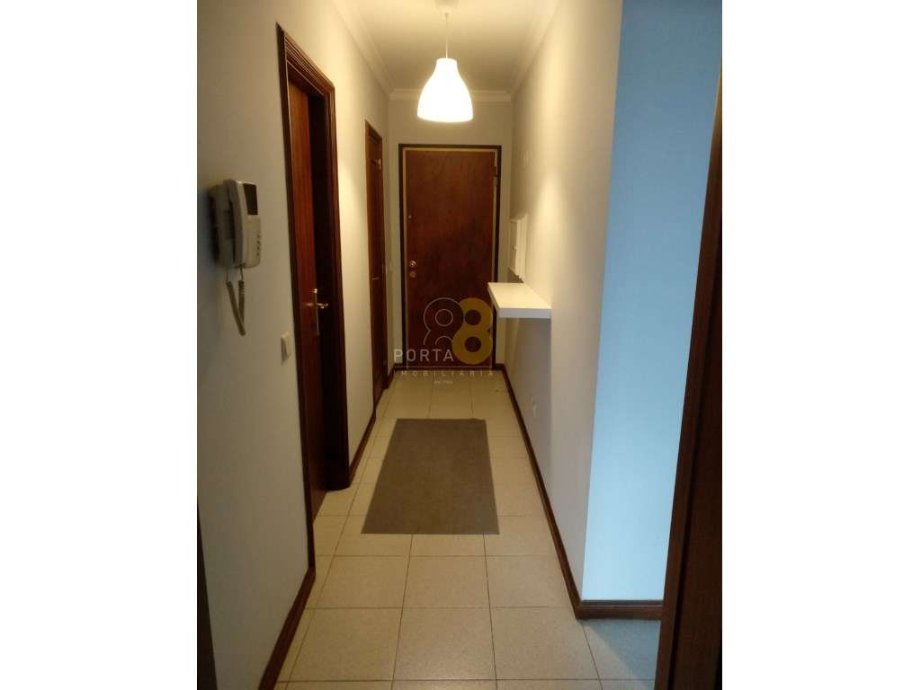 Apartamento T1 para Arrendamento - Rotunda da Areosa - Grande imagem: 4/20