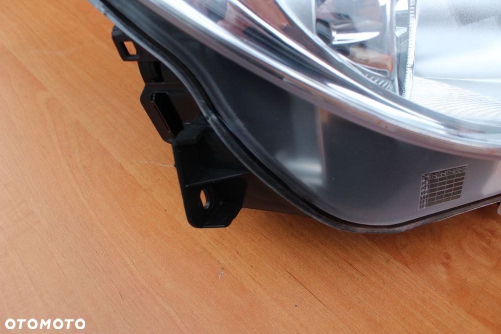LAMPA PRAWY PRZÓD PRAWA PRZEDNIA OPEL CORSA D PRZED LIFT EUROPA - 3