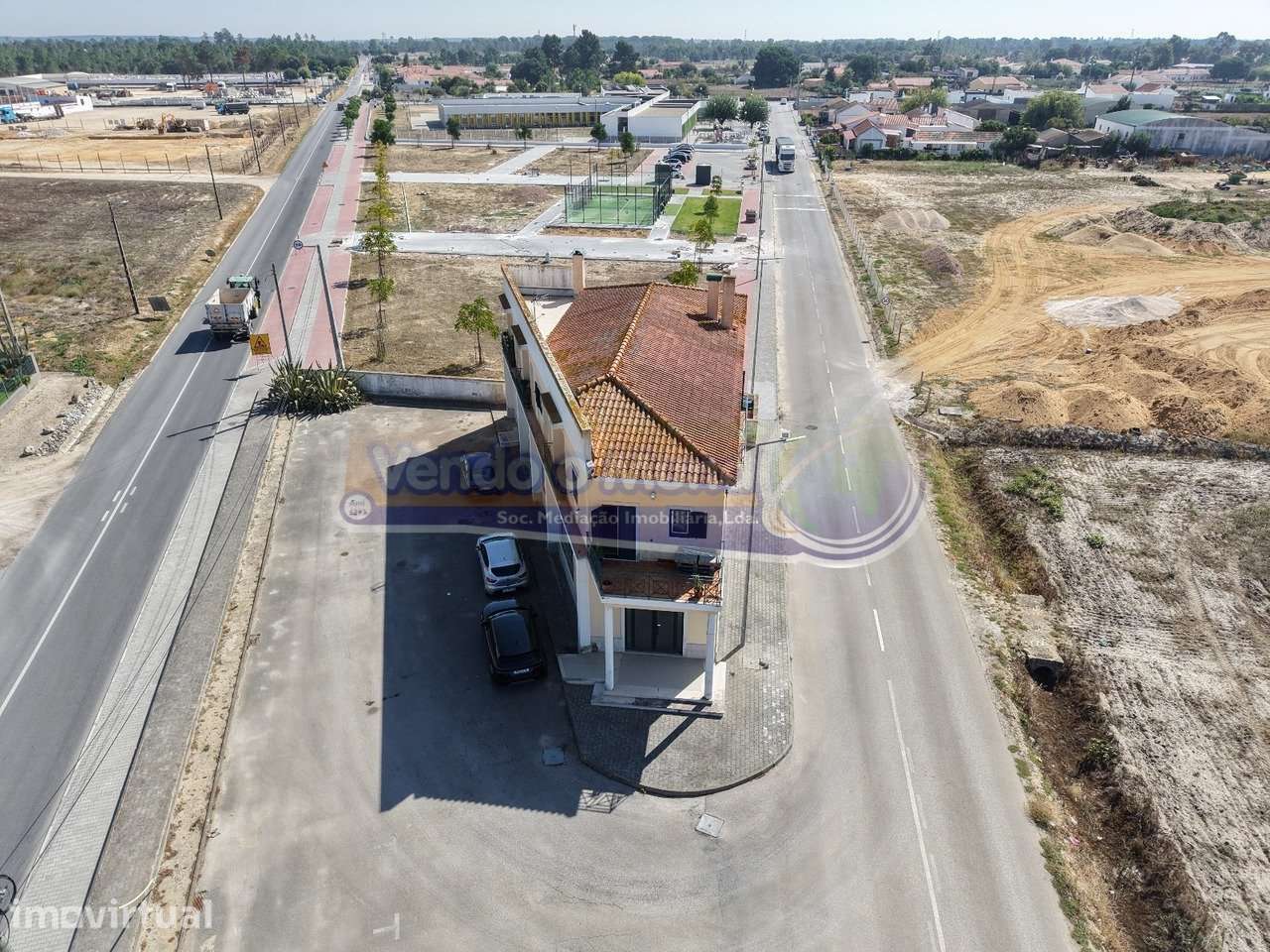 Moradia T4 em Foros de Salvaterra (F832) - Grande imagem: 2/27