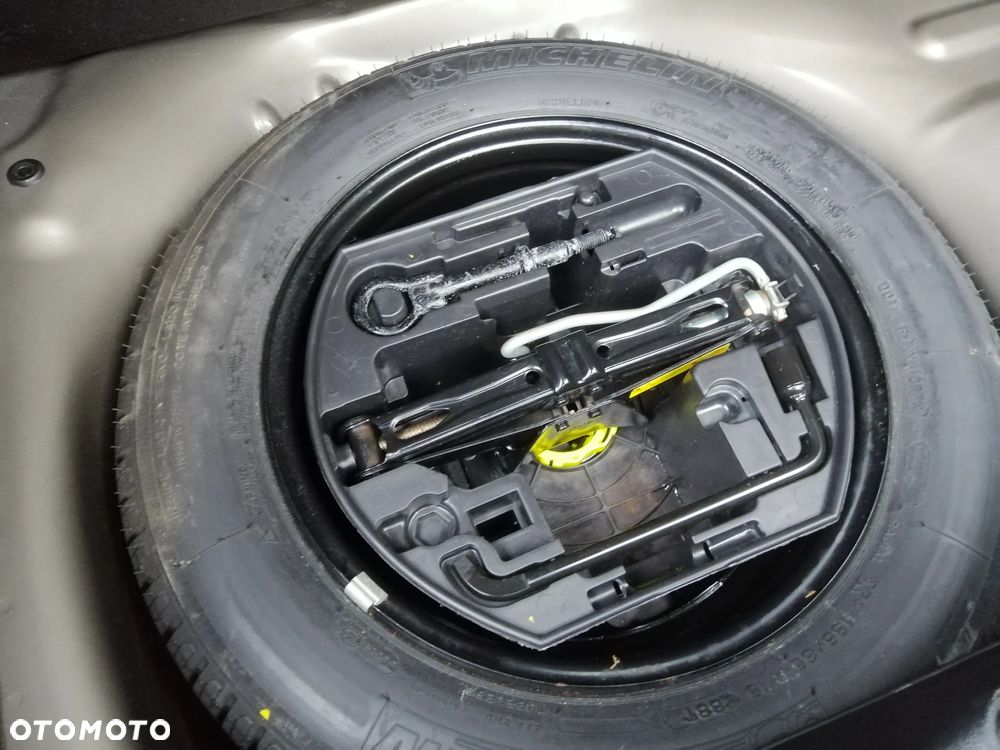 Peugeot 208 95 VTI Active - 25