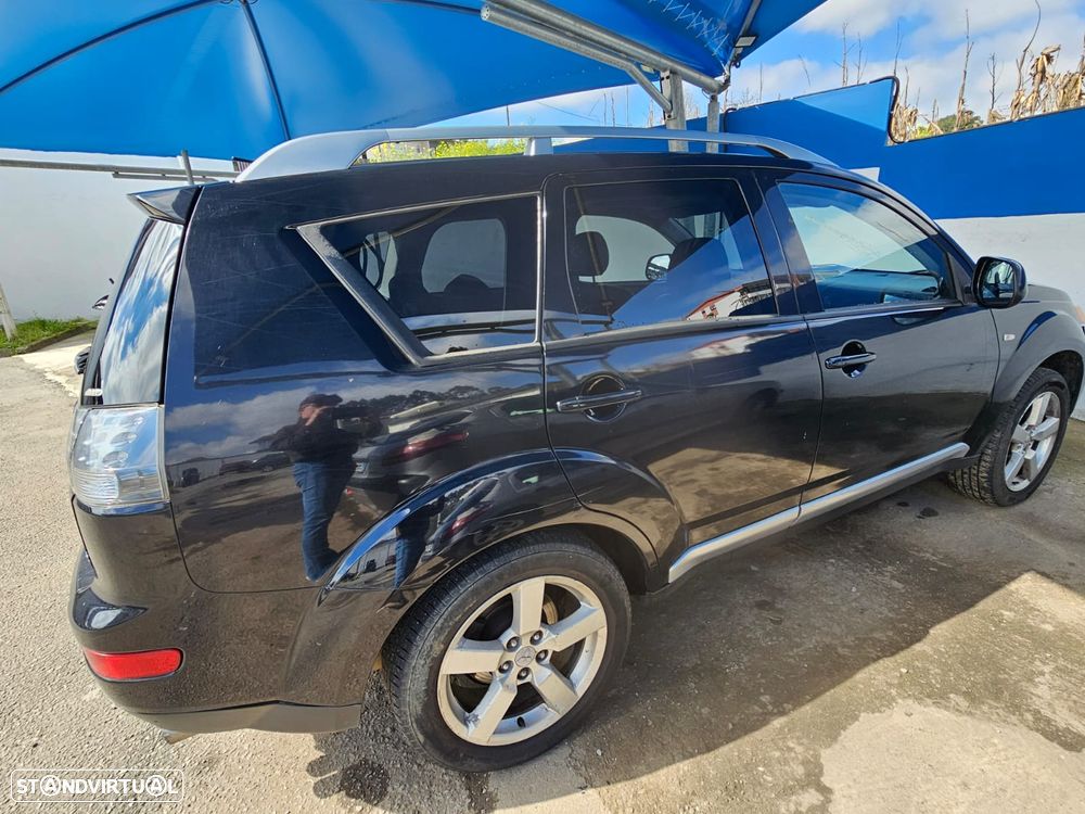 Mitsubishi Outlander 2.0 DI-D Instyle 4WD - 3