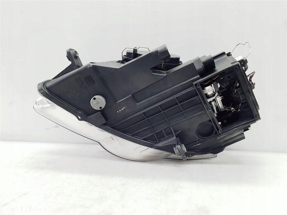 VW PASSAT B6 3C0 05-08r PRAWA LAMPA PRZÓD XENON ORY EU - 8