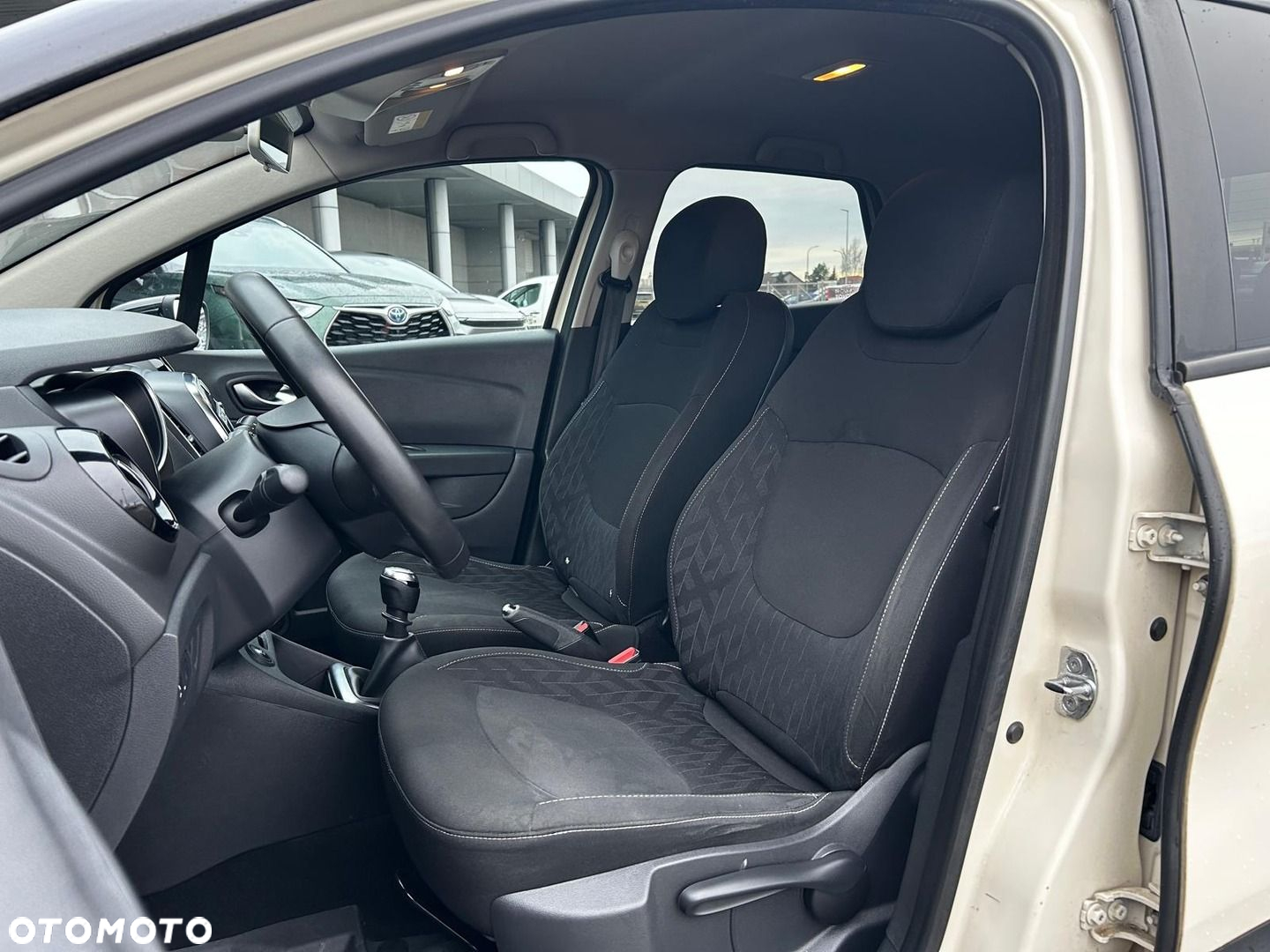Renault Captur 1.3 Energy TCe FAP Intens - 14
