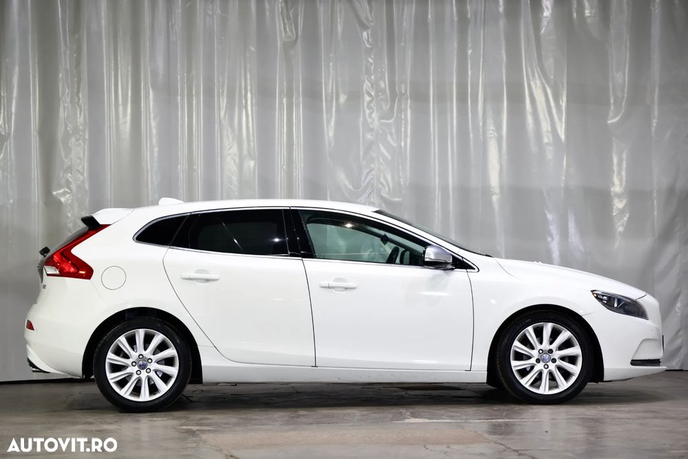 Volvo V40 D2 94g Summum - 35
