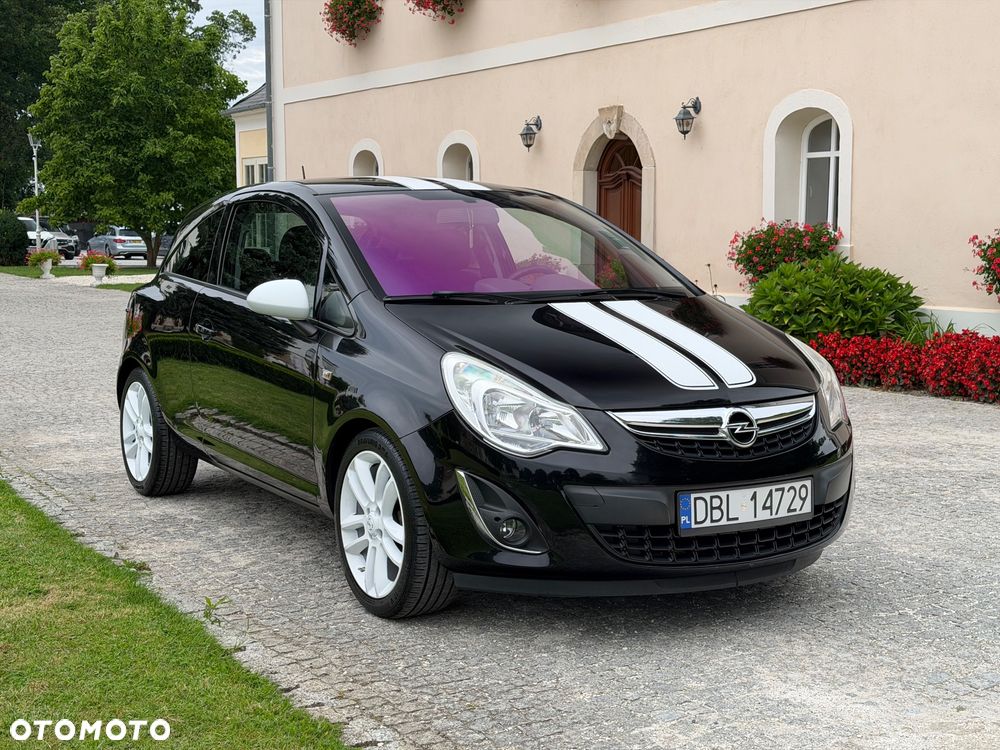 Opel Corsa 1.4 16V Edition 150 - 3