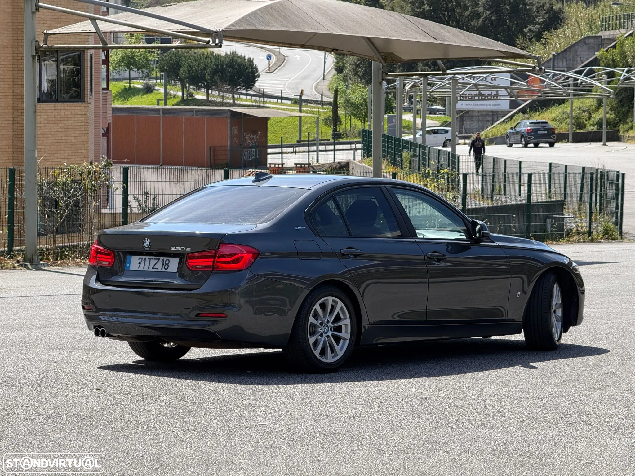 BMW 330 e iPerformance Line Sport - 6
