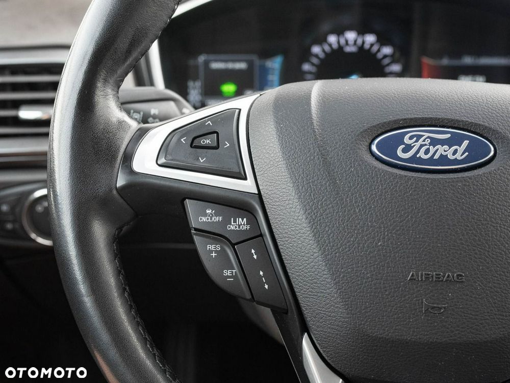 Ford Mondeo - 14